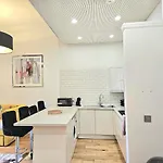 Stellar - 2 & 3 Bedroom