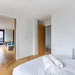 아파트 Bnbnova - Royal Mile & Castle - 3br 2ba Penthouse 에든버러