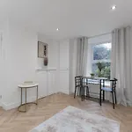 Newly Refurbished - Parking - - 3 Guests Apartamento