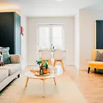 Lägenhet Modern 2 Bed With Parking *
