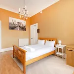Stylish Southside Flat Near Old Town Apartmán *