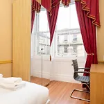 Stylish Southside Flat Near Old Town Lägenhet