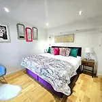 Stellar - 2 & 3 Bedroom Edimburgo