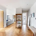 Bnbnova - Royal Mile & Castle - 3br 2ba Penthouse *