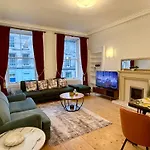 Luxurious Victorian 3 Bed Flat In The Heart Of Апартаменты Эдинбург