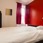 Lovely 3 Bdrm By Meadows Apartament *