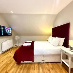 Апартаменты Historic Mews House 2br In Centre *