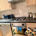 Апартаменты Luxurious Victorian 3 Bed Flat In The Heart Of Эдинбург