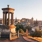 Lägenhet Bright Floor Haven Modern 2br In - Pass The Keys Edinburg