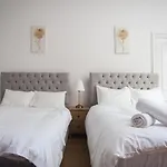 Apartament Lovely 3 Bdrm By Meadows *