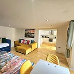Διαμέρισμα Stellar - 2 & 3 Bedroom Εδιμβούργο