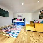Apartamento Stellar - 2 & 3 Bedroom Edimburgo