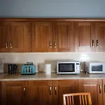 Lejlighed 4 Bdrm Cosy By The Meadows