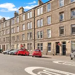 Modern Sleeps 6 Apartamento *