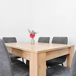 Modern Sleeps 6 * Edimburgo