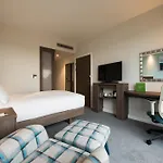 Hampton By Hilton West End Hotel 3*