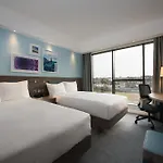 Hotel Hampton By Hilton West End 3*