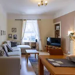 Charming 2bd Flat 10 Minutes To Castle Edimburgo