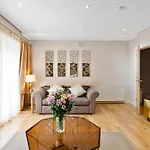 Rose Street Flat
