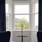 Gladstone House 4*
