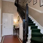 Gladstone House Pensión 4*
