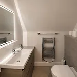 Gladstone House Pensión 4*