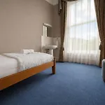 Gladstone House Pensión 4*