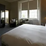 مبيت وإفطار إدنبرة فندق 4*