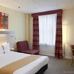 Express Centre By Ihg Hotel