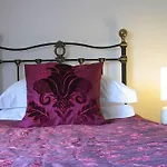 Pensión Fraoch House 4*