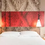 Ibis Centre Royal Mile 3*