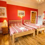 Corstorphine 3*