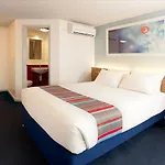 Travelodge Waterloo Place Hotel