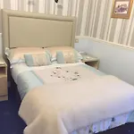 Lauderville 4*