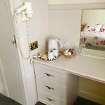 בית הארחה Dorstan House 3*