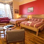 Hotel Corstorphine