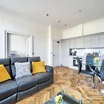 Guestready - Modern 5 Minutes Walk From Princes Street Daire