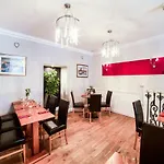 Hostel Victoria Park House *