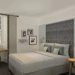 Abbey Apartments, At Holyrood