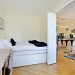 West Bow - Comfy 2 Bed On West Bow Overlooking Grassmarket إدنبرة