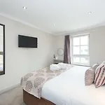 Fountain Court - Grove Aparthotel 4*