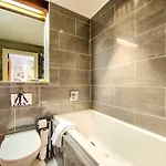 شقة Modern Flat With Fantastic Views By The Royal Mile إدنبرة
