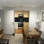 Fountain Court - Grove Aparthotel 4*
