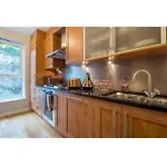 And Stylish One Bedroom Apartman *