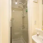 Central & Stylish 3 Bedroom, 2 Bath, Free Parking