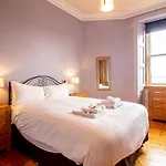 Apartman Beautiful And Bright Georgian Style Morningside - Pass The Keys