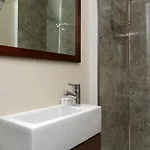 Stockbridge Апартаменты