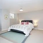 Joivy Vibrant Near Calton Hill Appartement Edinburgh
