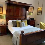 23 Mayfield Guest house