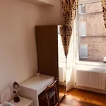 Centre Escape With Private Garden * Edinburgh